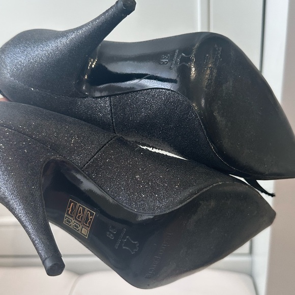 Size 8 Pedro Garcia Pumps - Picture 5 of 7